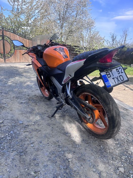 Honda cbr repsol 125