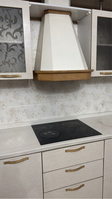 Срочно продам кухонный гарнитур