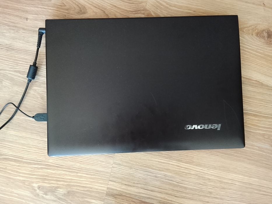 Ноутбук  марка lenovo