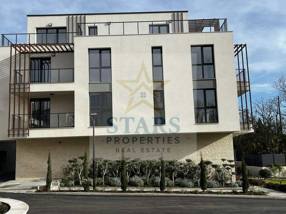 Продава се Тристаен апартамент в Варна, м-т Св. Никола - 159 кв.м за 1363 €/кв.м - Снимка #10