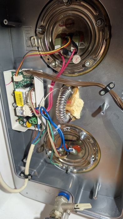 Dezmembrez boiler Ariston Velis 50 litri