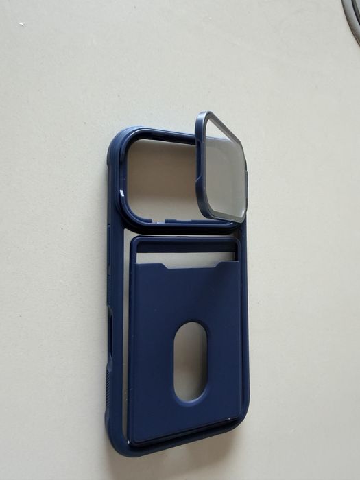 Калъв 3 в 1 за  Iphone  17 pro