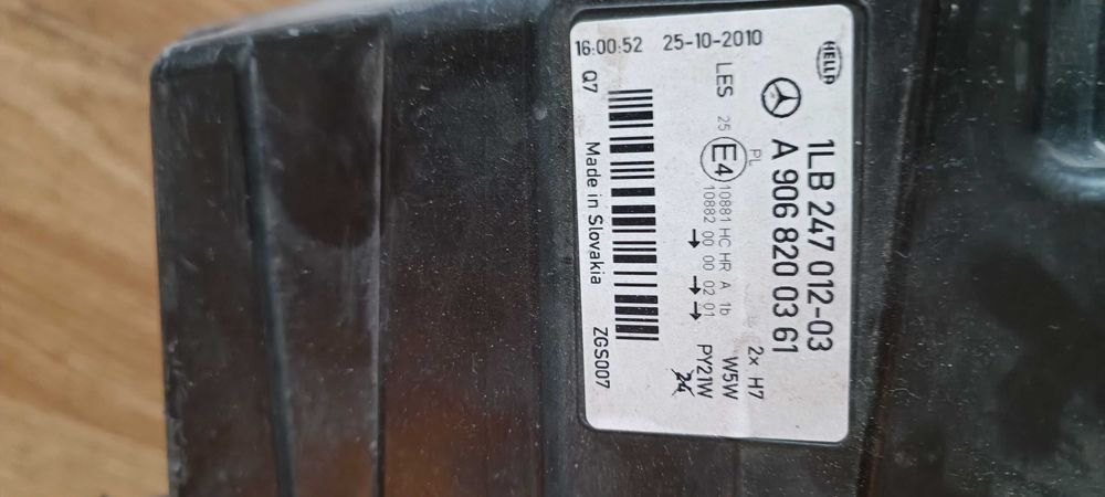 Продавам фарове.