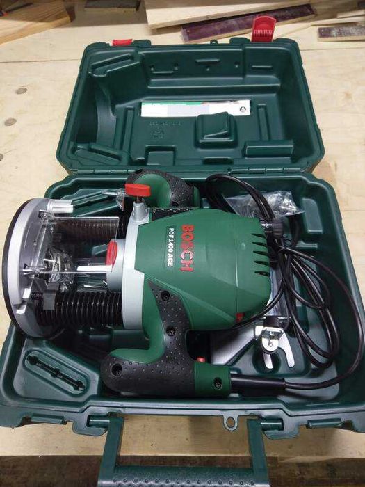 Фрезер Bosch POF 1400 ACE