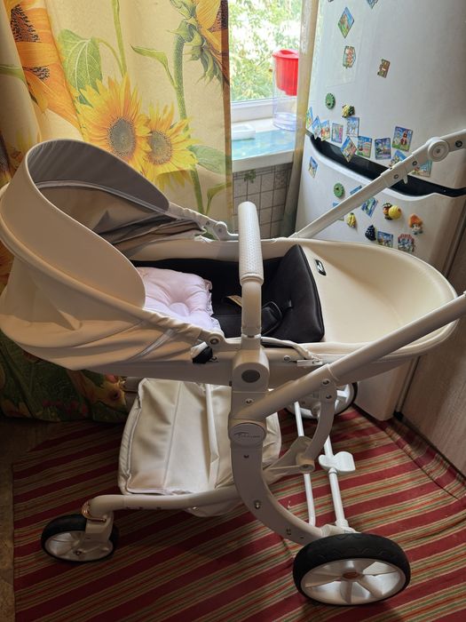 Продается коляска в отличном состоянии!