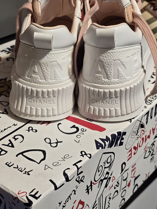 Adidași Chanel 37l