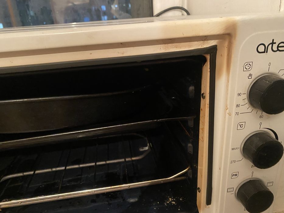 Продам духовку срочно
