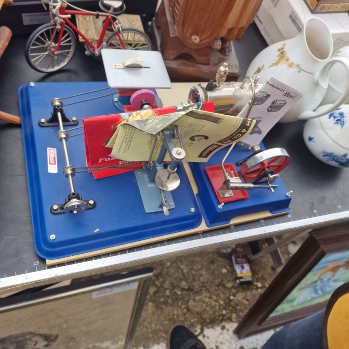 Vand 2 motoare cu aburi