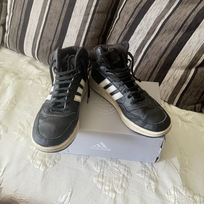Кецове Adidas 38