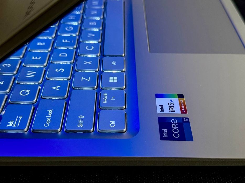 Asus vivobook SENSOR EKRAN