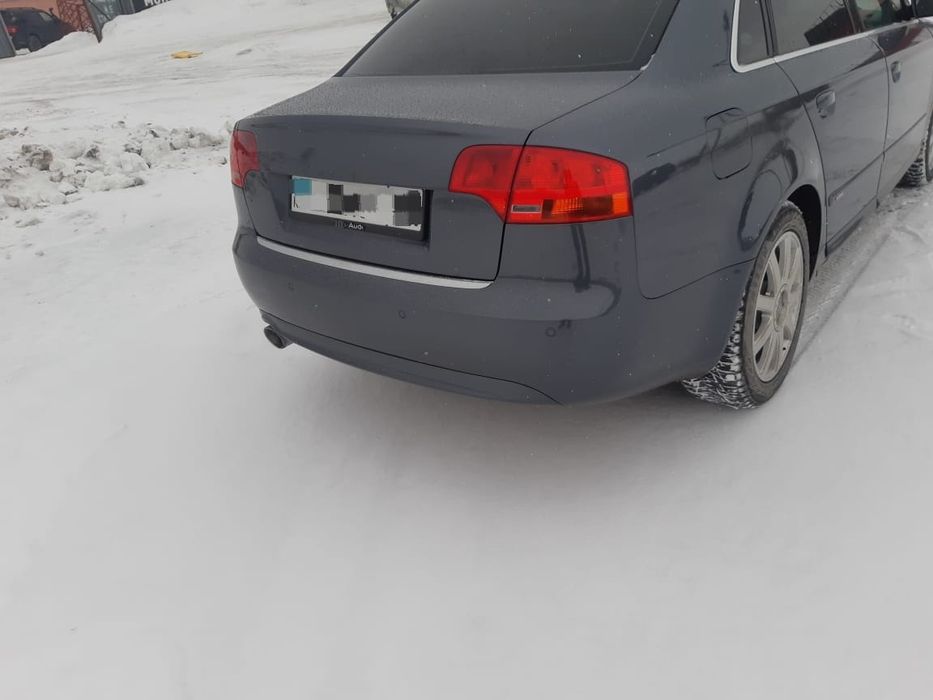 Продам машину Audi A4