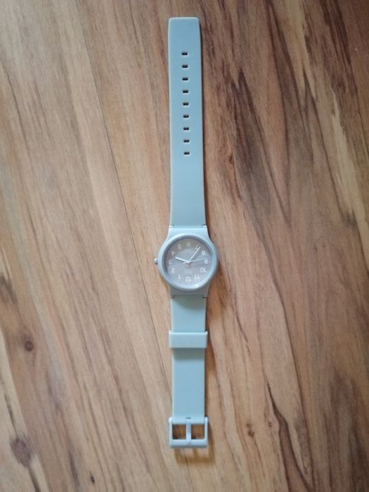 Дамски часовник Q&Q