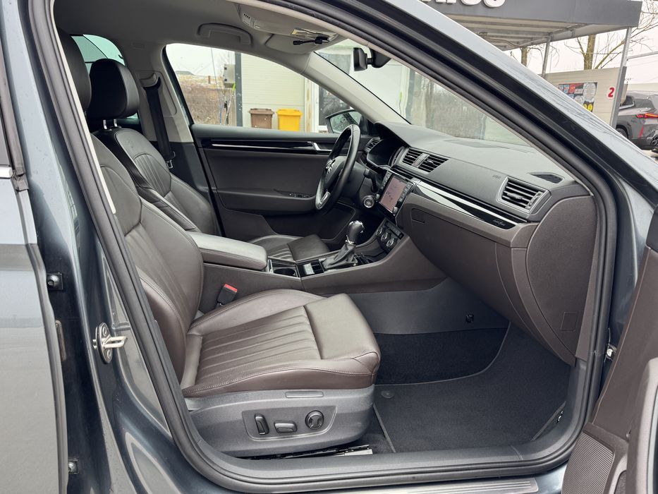 Skoda Superb Laurin Klement/ventilatie/keyless/distronic/canton/190cp