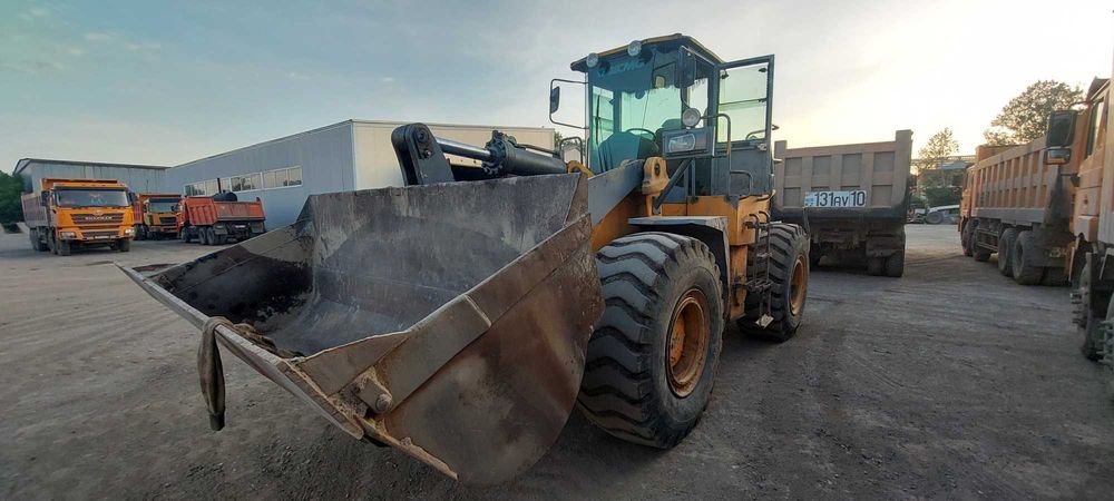 Продам Фронтальный погрузчик