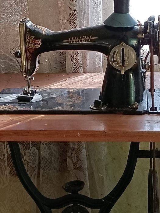 Mașină de cusut Union