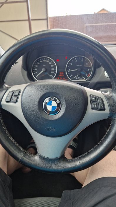 BMW Seria 1 E87 1.6 Benzină