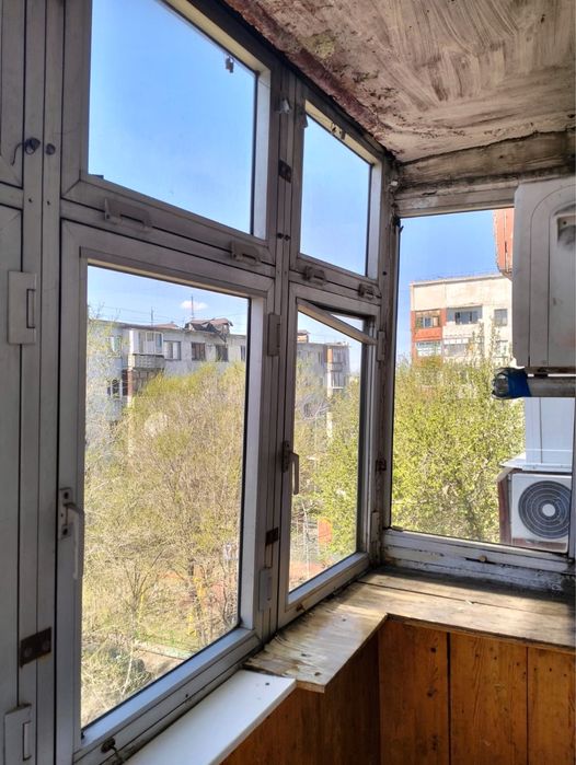 Балконная рама  со стеклами