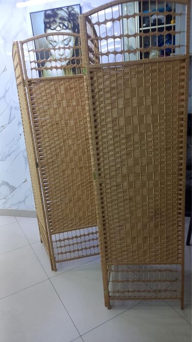 Продам ширму в хорошем состоянии