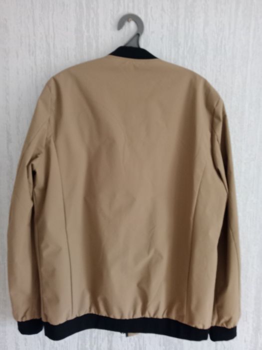 Демисезонна куртка