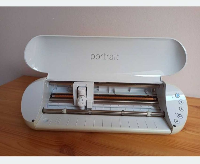 Cutter plotter Silhouette Portrait 3.