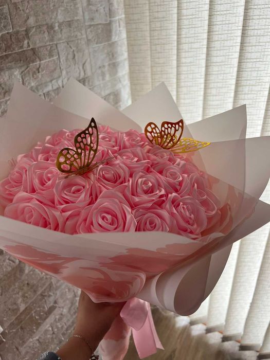 Аранжировка с цветя