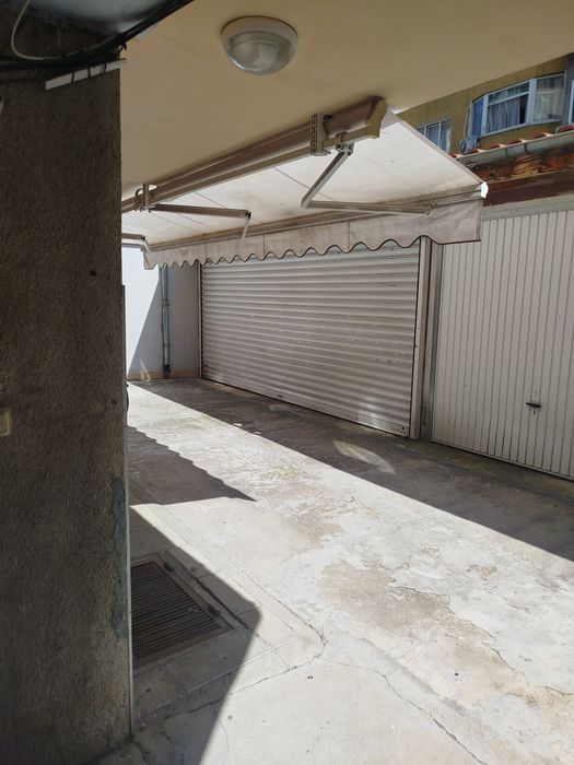 Дава се под наем Гараж / Паркомясто в Варна, Електрон - 30 кв.м за 127.5 € - Снимка #1