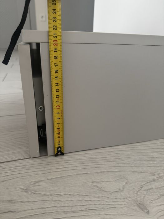 Зеркало с подвесной тумбой