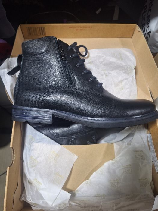 ghete originale Bata mărimi 42 și 44