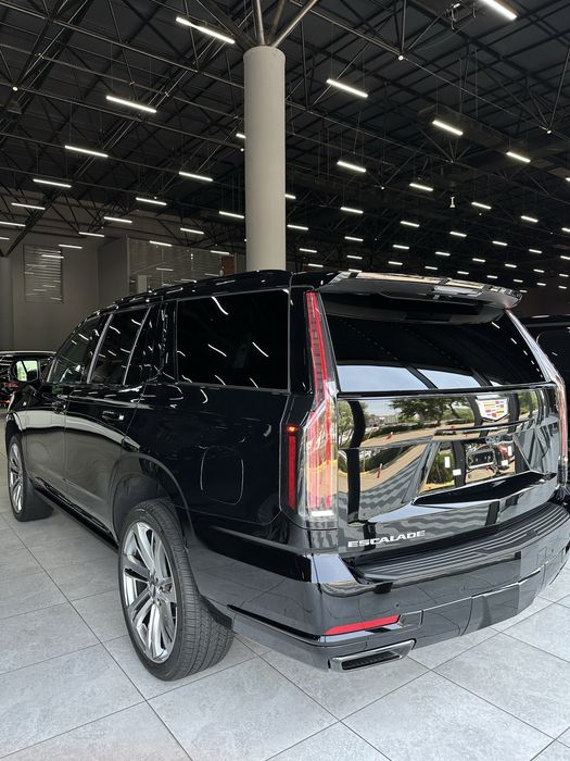 Cadillac escalade 2026 sport platinum