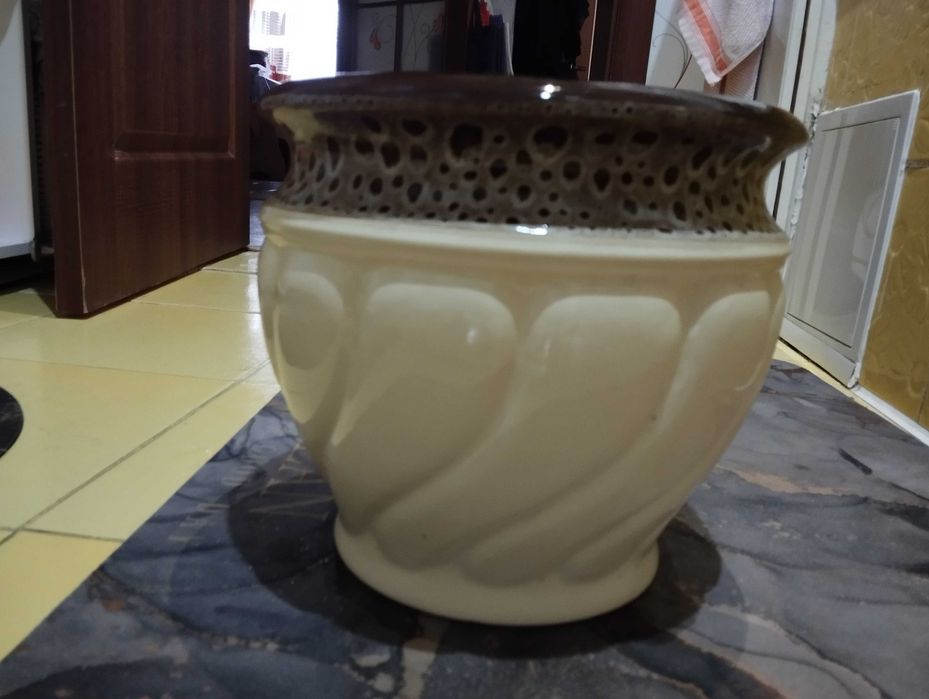 Горшок для цветов керамический