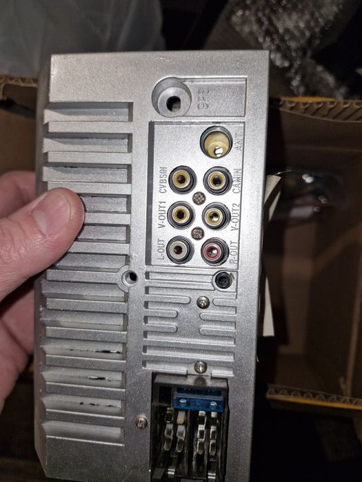 Продам магнитолу