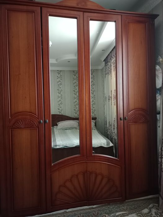 Спальный гарнитур