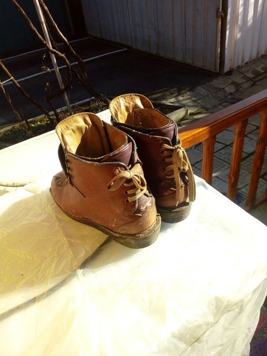 Ретро скиорско обувки