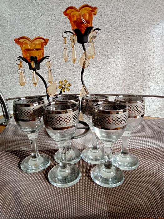 Продам   стопки и подсвечник