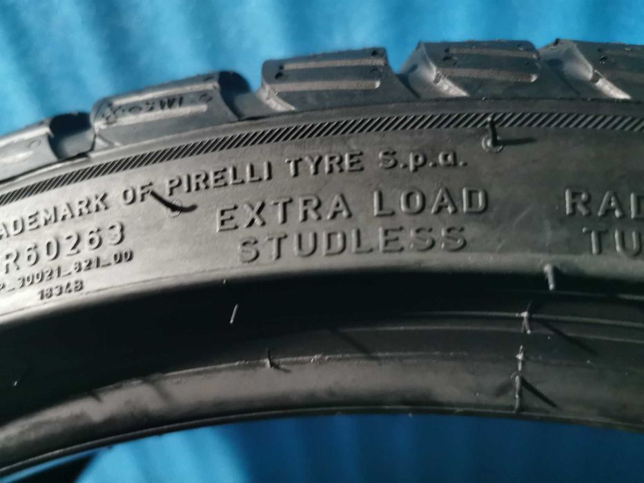 235/35 R19 - pirelli m+s 4 bucati