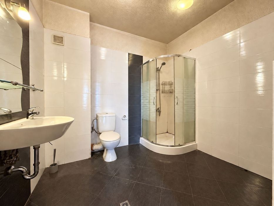 Продава се Многостаен апартамент в София, Младост 3 - 330 кв.м за 2667 €/кв.м - Снимка #11