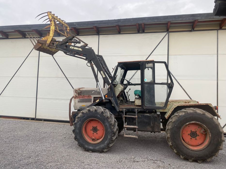 Tractor MB Trak unimog cu incarcator frontal
