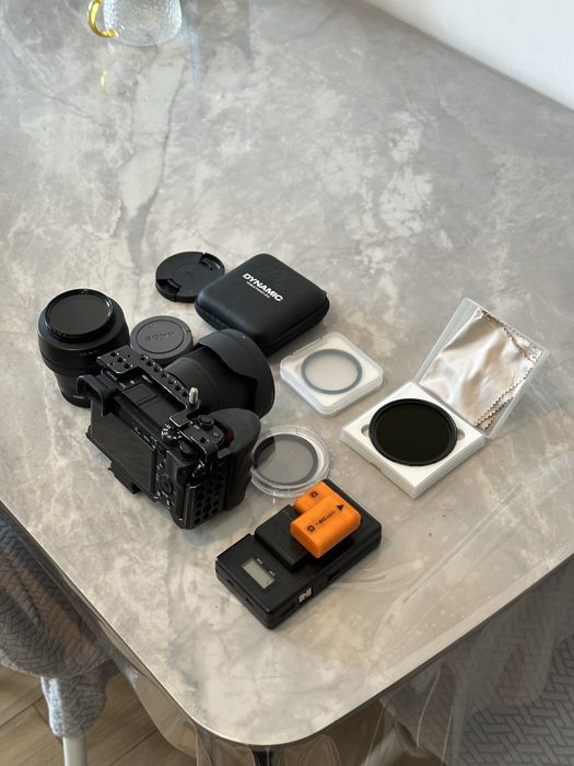 Sony a6400, sigma 16mm, sigma 30mm