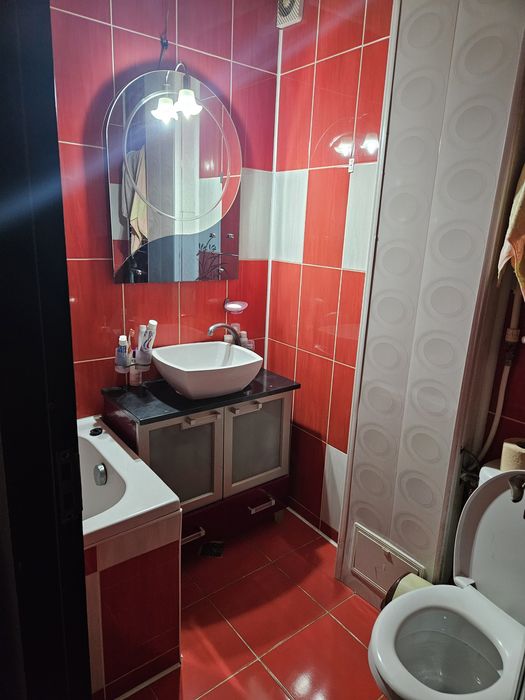 Apartament cu 3 camere de vanzare