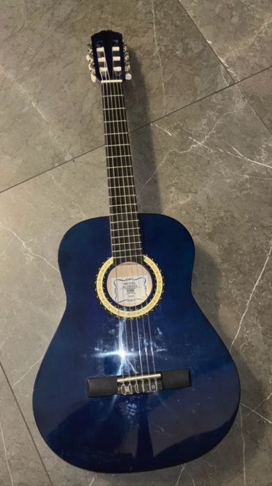Chitara clasica Miguel Almeria Blue