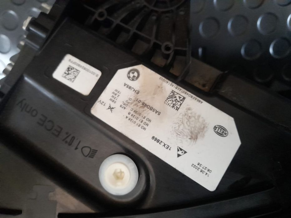 Far dreapta bmw x1 an 2022