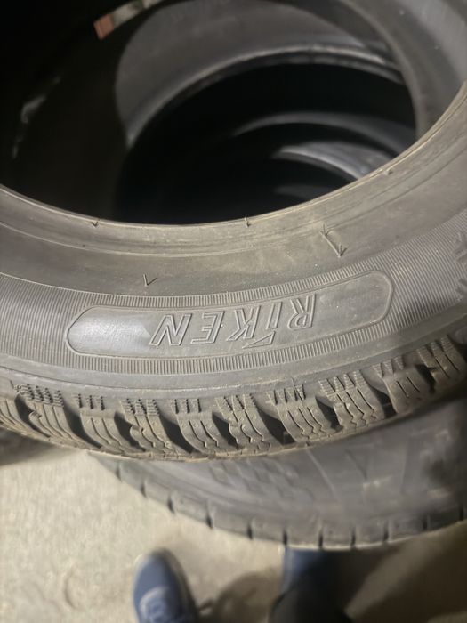 Гуми 195  60 15 цола  рикен