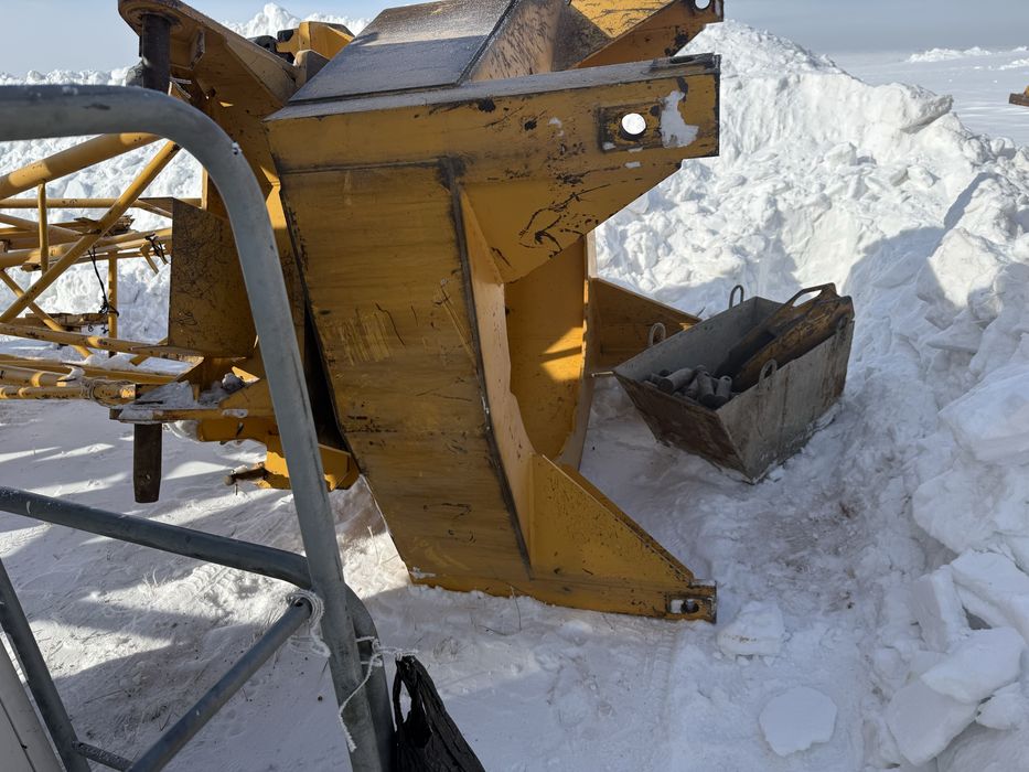 Продам башенный кран