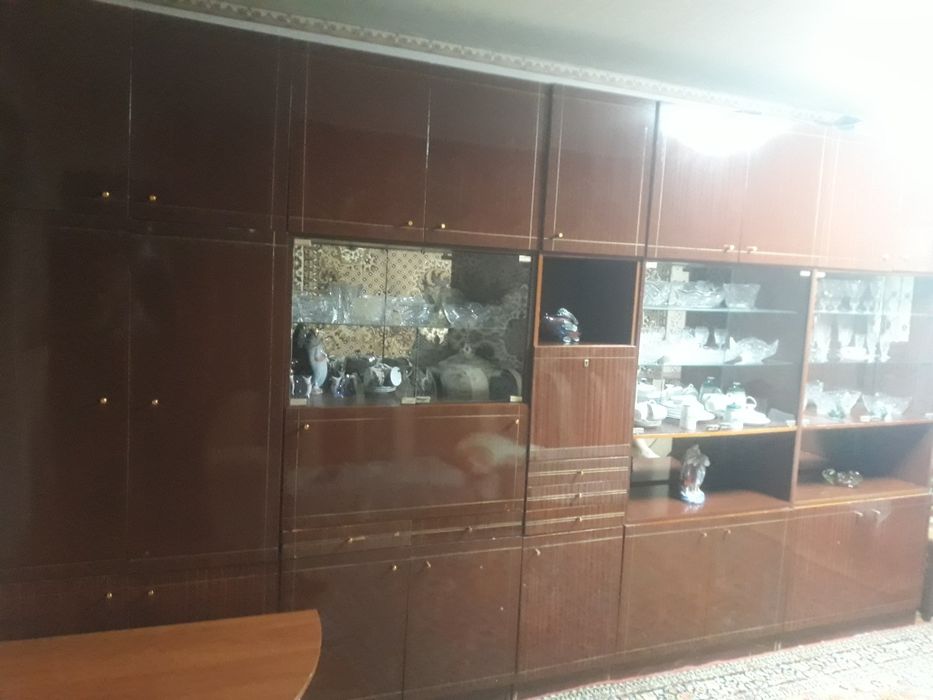 Продам стенку в хорошем  состоянии