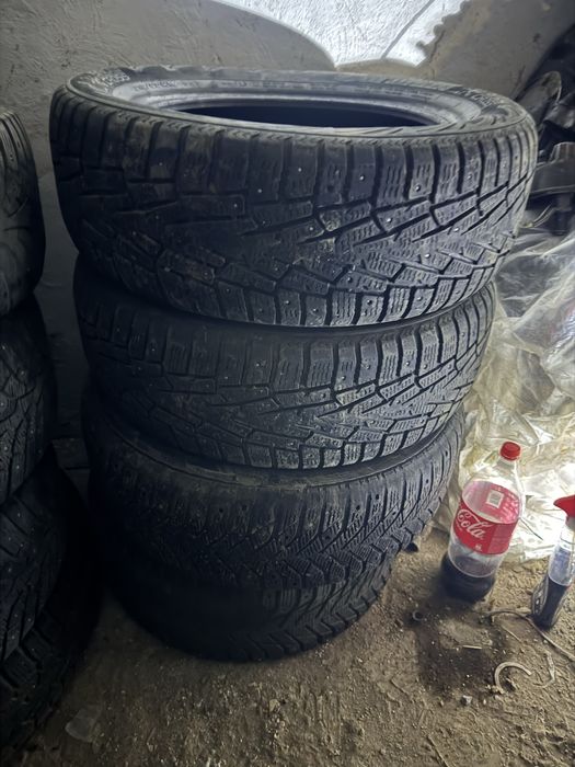 Продам Шины зимние