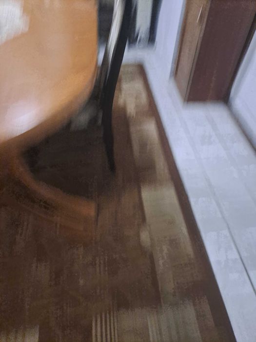 Мебли от масивно дърво