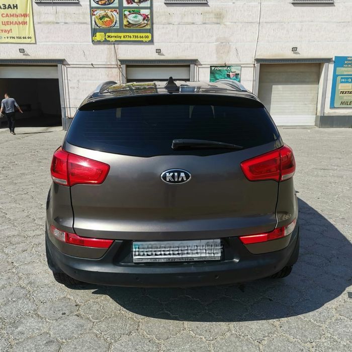 Продам автомобиль Kia Spirtage