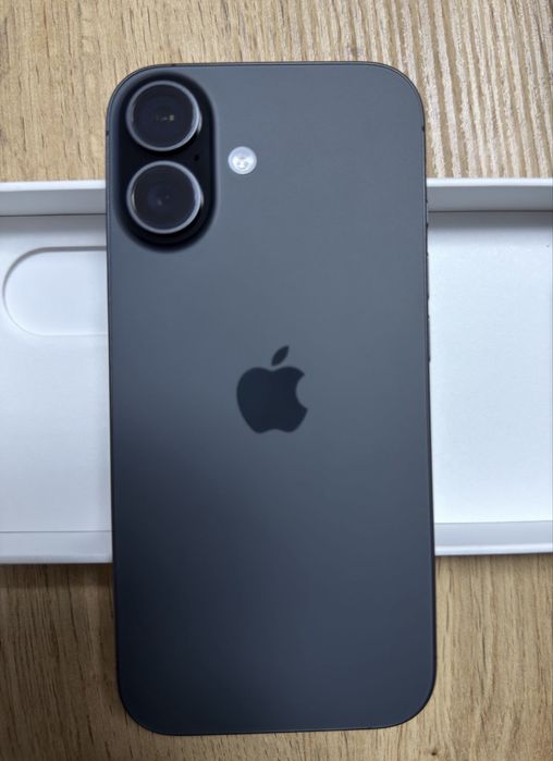 I phone 17 256GB черен