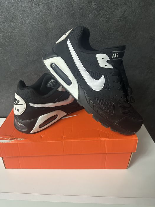 Nike Air Max Ivo —43 номер чисто нови