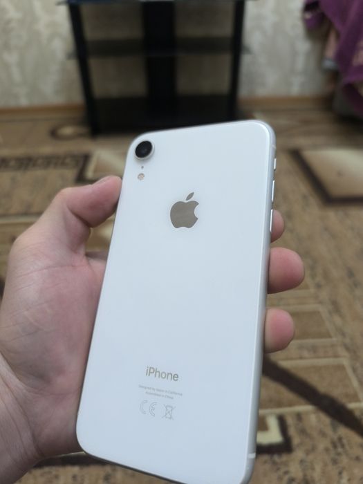 Айфон хр в хорошем состояний